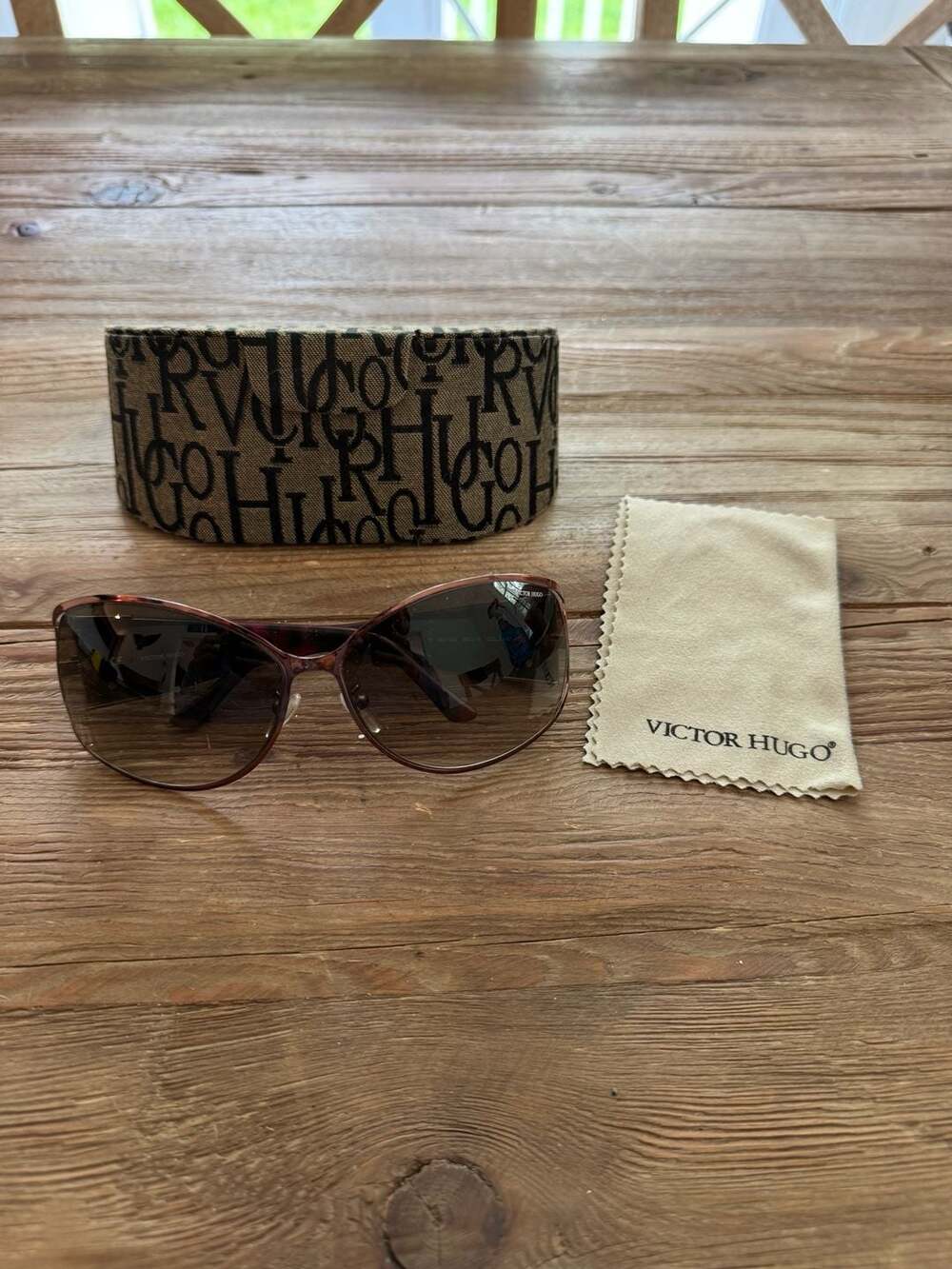 Vintage Y2K Victor Hugo BH1108 Sunglasses with Case and Cloth